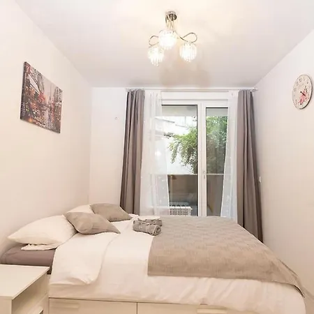 & Free Parking * София