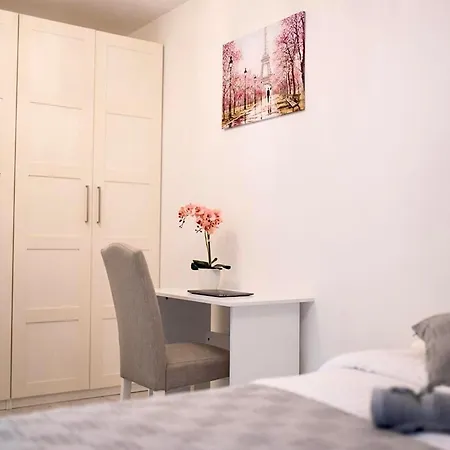 Lejlighed & Free Parking *