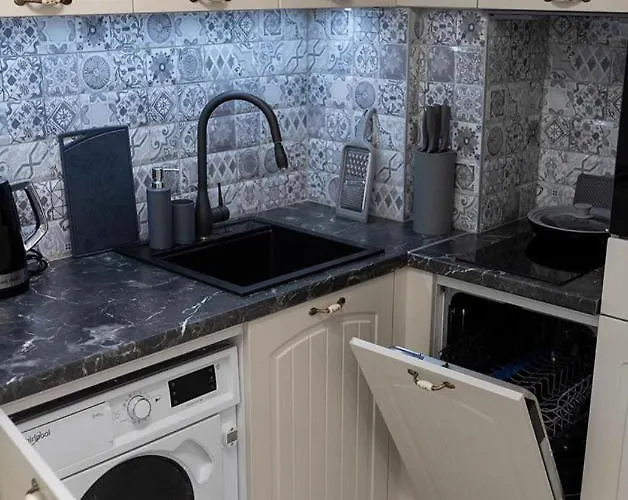 & Free Parking * 索菲亞