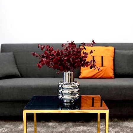 アパート & Free Parking *